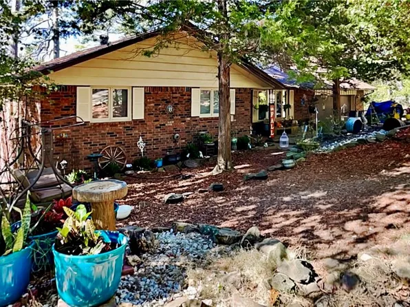 2 Sudbury Rd, Rogers, AR 72756