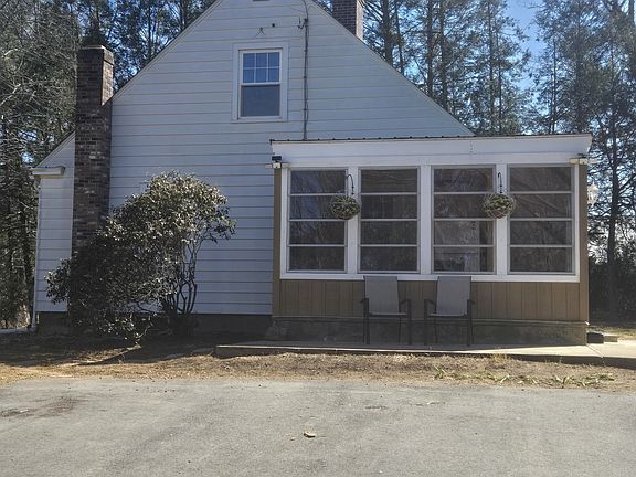 2nd image of 187 Old Colony Road