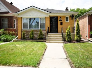 8812 S Euclid Ave, Chicago, IL 60617