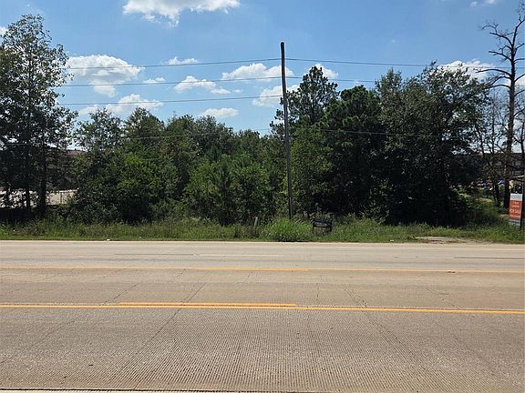3rd image of 2580 N Loop 336 W