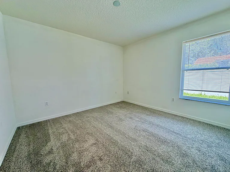 235 Pine Grove Dr — Photo 14
