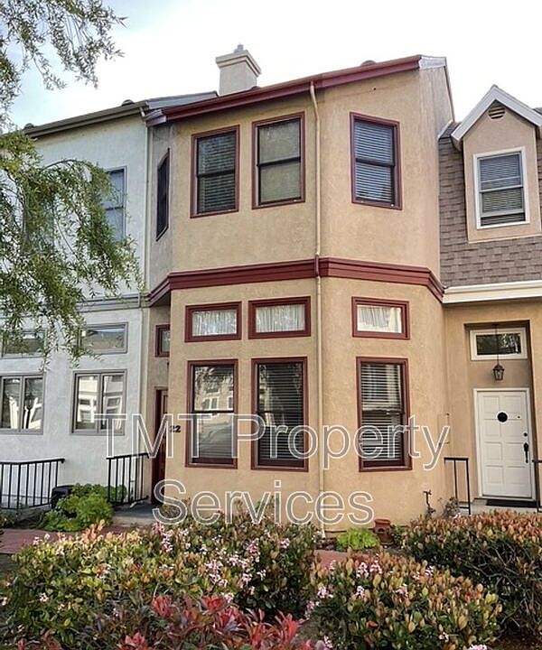 1st image of 1106 Oceanaire Dr APT 22