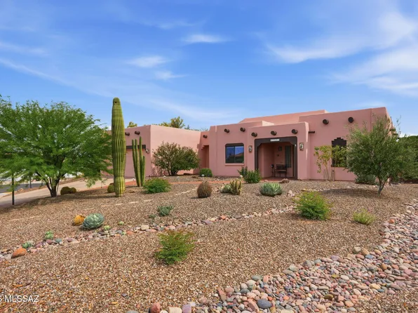 1097 W Corte Del Pintor, Green Valley, AZ 85614