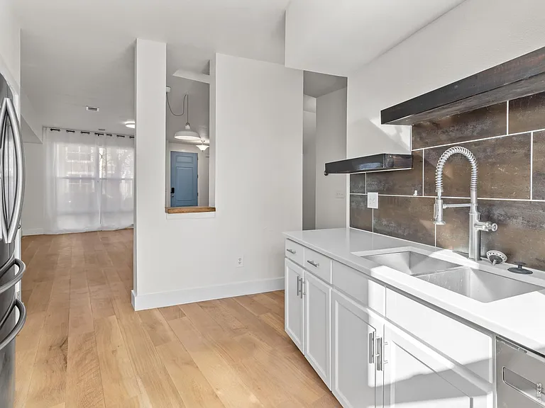 802 Heschel St #C — Photo 9