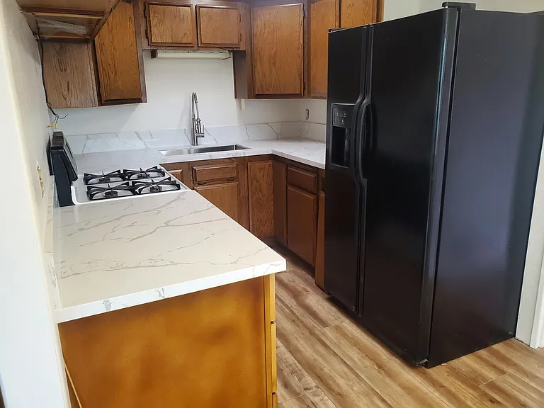3040 Haidas Ave — Photo 10
