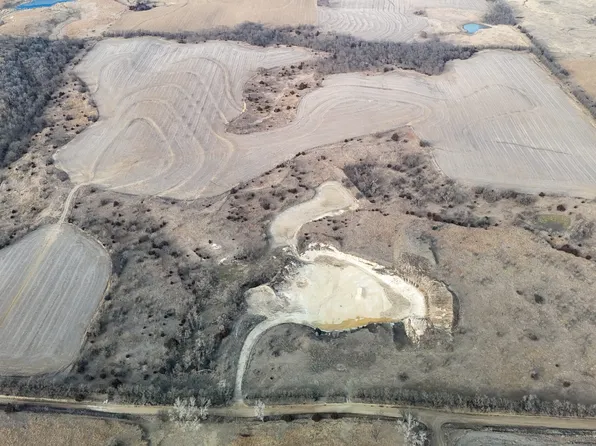 A St, Guide Rock, NE 68942