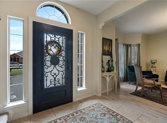 3rd image of 514 Baltusrol Cir