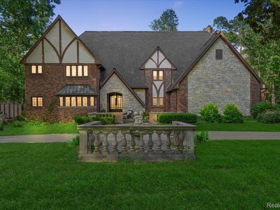 1600 Mill Race, Rochester Hills, MI, 48306