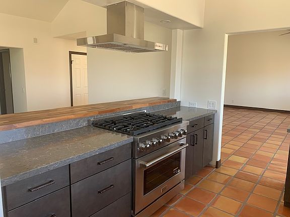 4th image of 79580 Camelback Dr