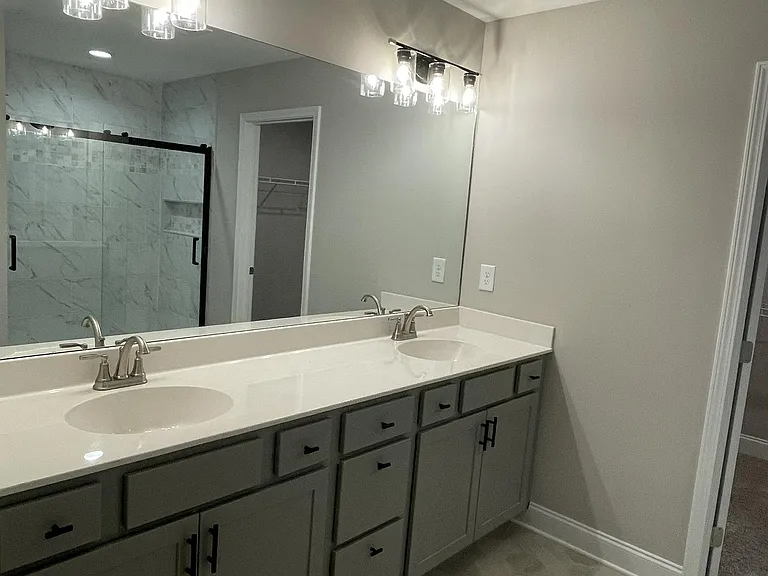 338 Broadberry Ave — Photo 4