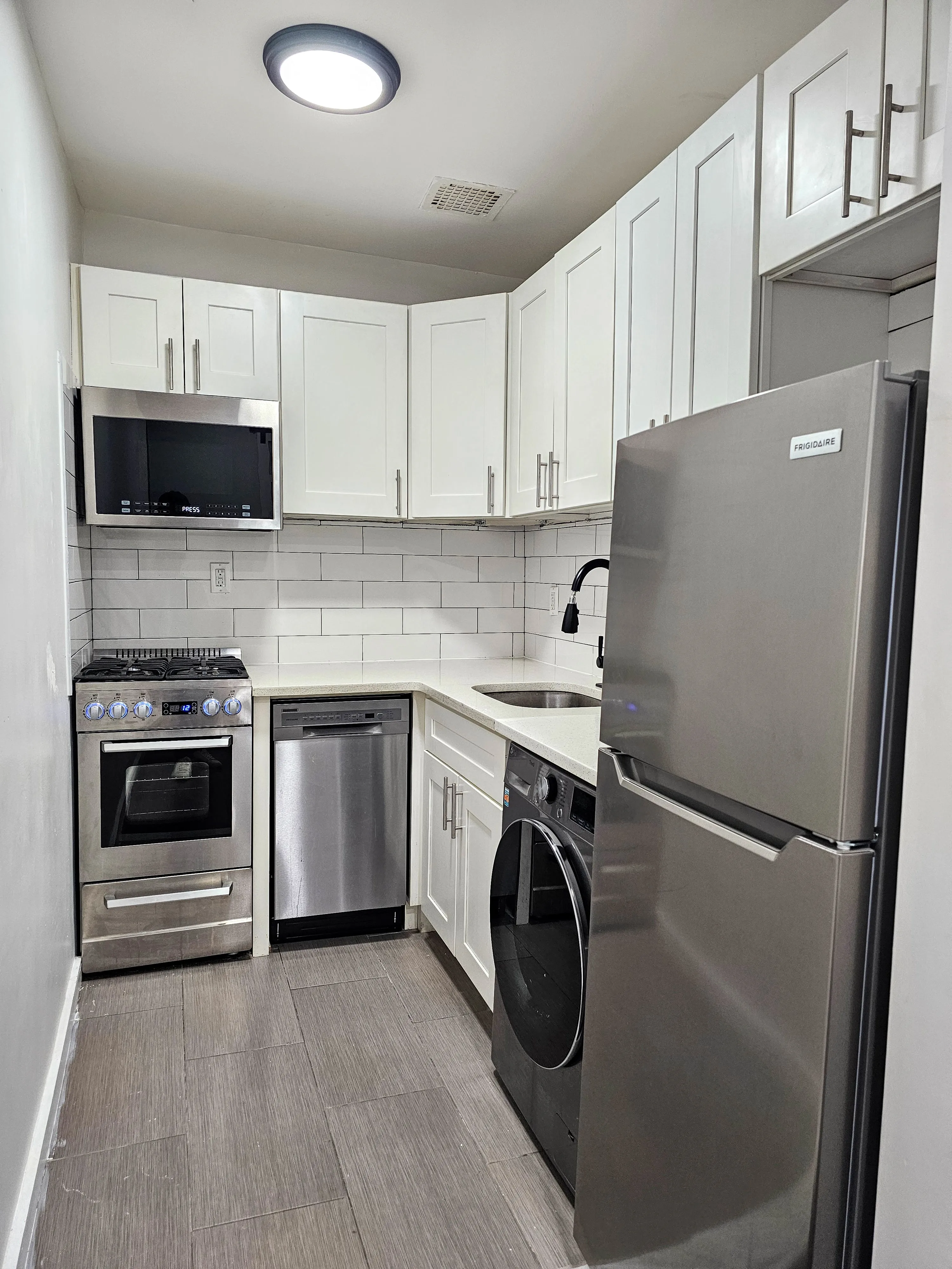 L’Appartement AMERICANA N/S Fooded P/O 238 East 84th Street #4B in Yorkville, Manhattan | StreetEasy