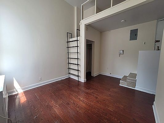 2nd image of 49 Park Ave #1V