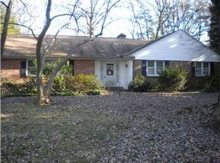 2505 Deepwood Dr, Wilmington, DE 19810