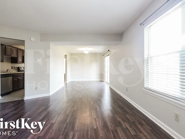 85 Westridge Blvd — Photo 4