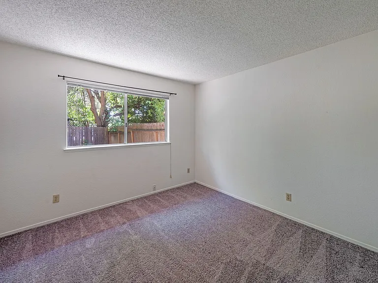 4830 Suncrest Way — Photo 26