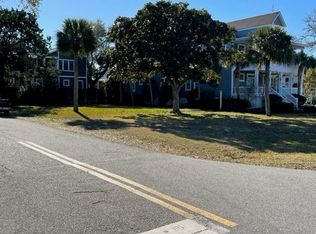 1734 Ocean Rd, Saint Simons Island, GA 31522