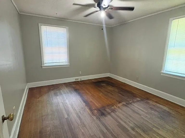 1002 Chickasaw Trl — Photo 8