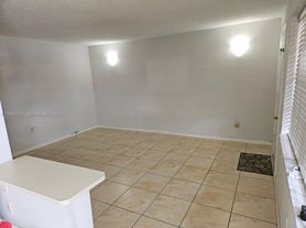 4590 SW 67th Ave, Miami, FL