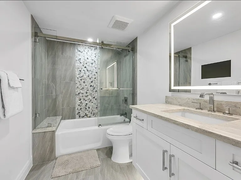 6075 Pelican Bay Blvd #303 — Photo 12