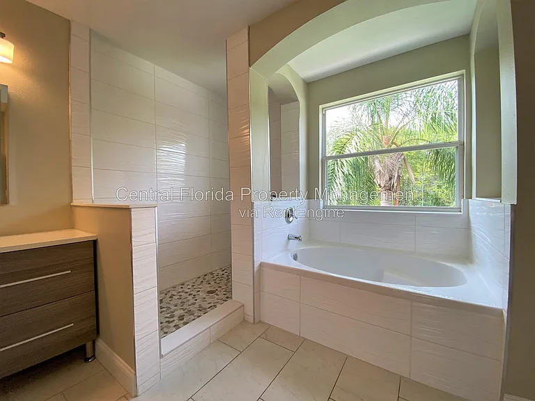 4115 Andover Cay Blvd — Photo 24