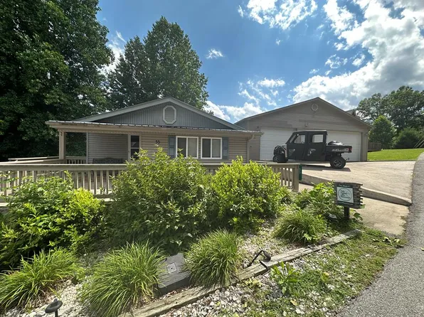 55 Fishermans Rd, Burkesville, KY 42717