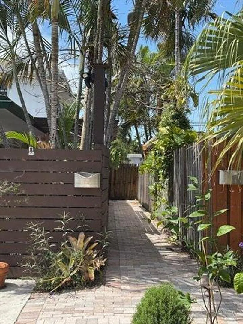 1637 NE 5th St th 1637, Fort Lauderdale, FL 33301 — Photo 4