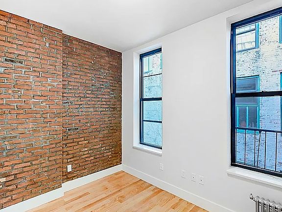 4th image of 11 Stanton St #4DA