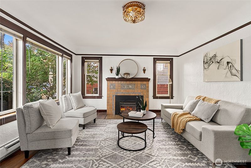 5th image of 5436 44th Avenue SW