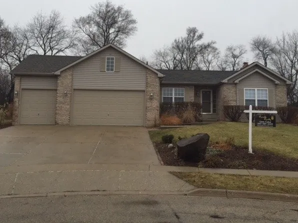 803 Amberwood Pl, McHenry, IL 60050