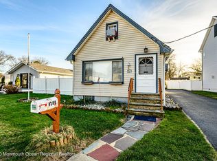 1211 Curtis Ave, Wall Township, NJ 07719