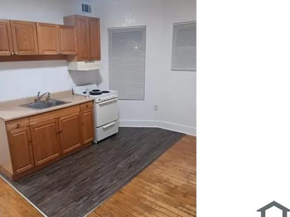 472 Park Ave APT 9, Worcester, MA 01610