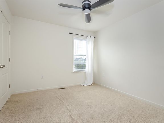 4th image of 122 Blakely Rd