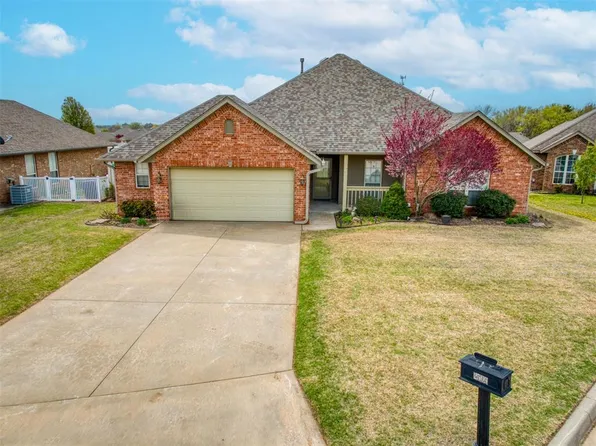 2509 Sutton Ct, Shawnee, OK 74804