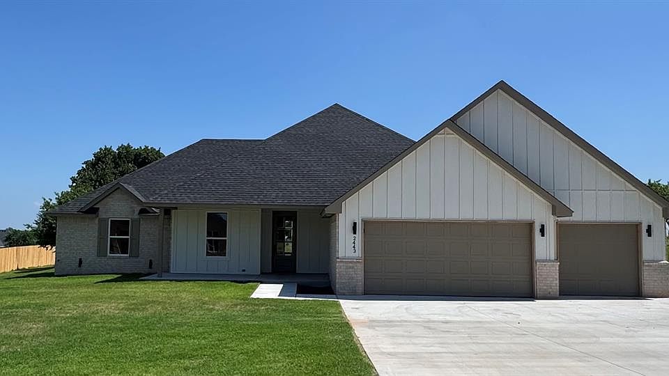 1st image of 2443 Wolf Creek Bnd