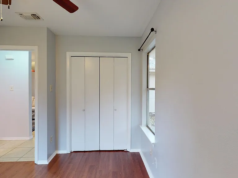 7611 Lunar Dr — Photo 23