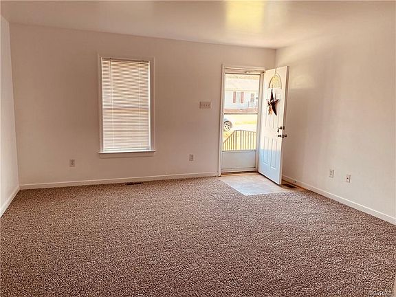 3rd image of 234 N Oak Ave