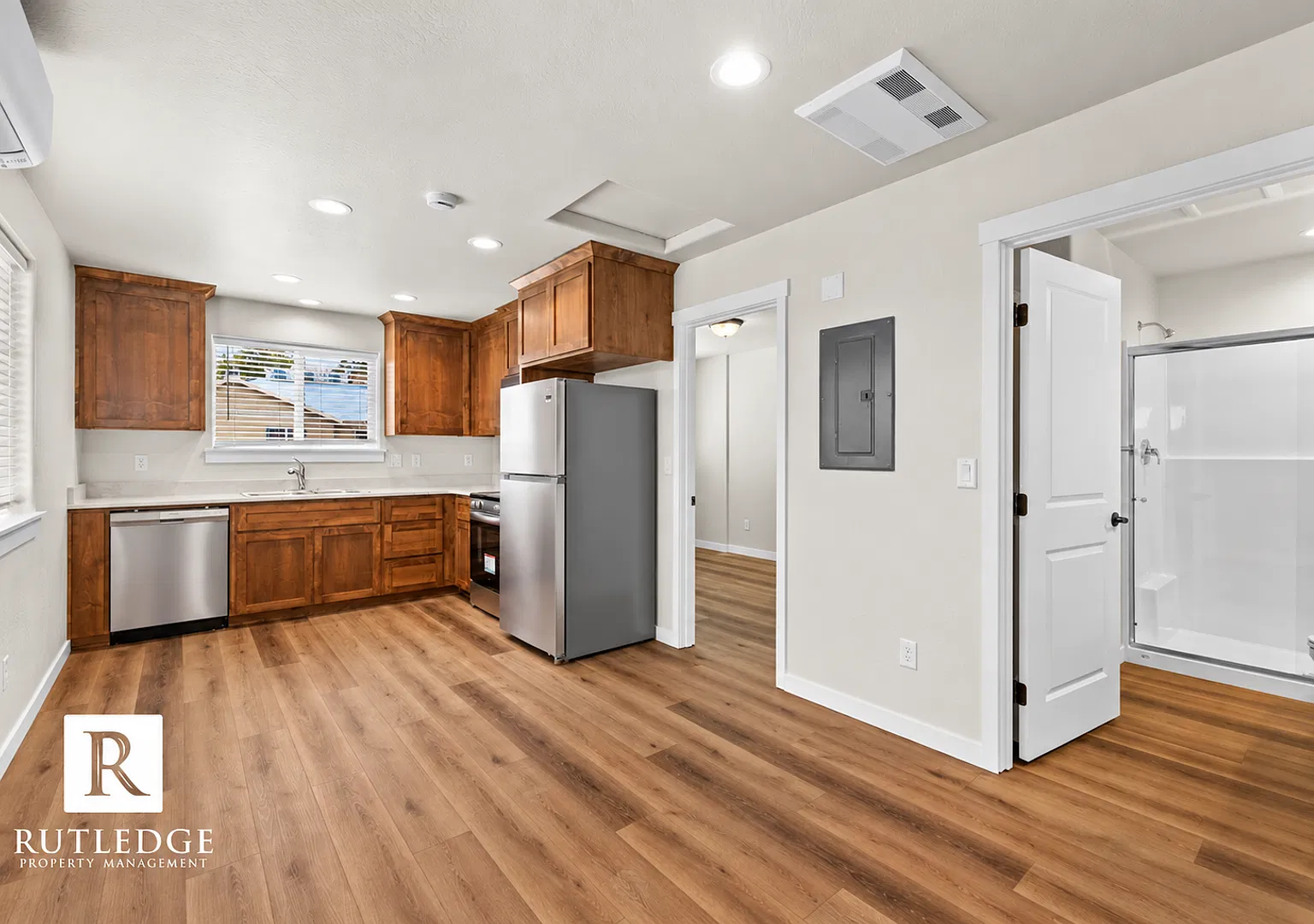 Brand New Willow Bend Estates in Snyder Creek - Central Point — Photo 1