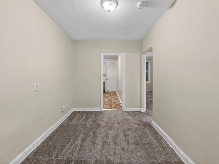 1421 Staples St NE #2 — Photo 5