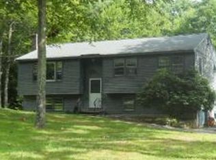40 Rockwood Ter, Auburn, NH 03032