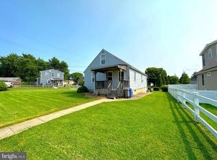 8221 Dogwood Dr, Dundalk, MD 21222