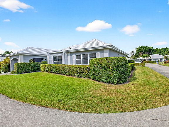 3rd image of 4862 S Lake Drive