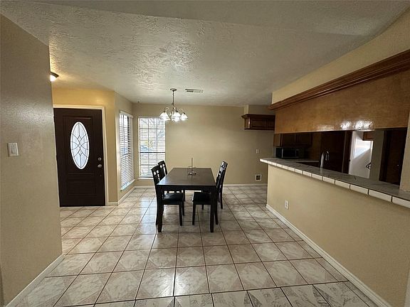 4th image of 6610 Readsland Ln