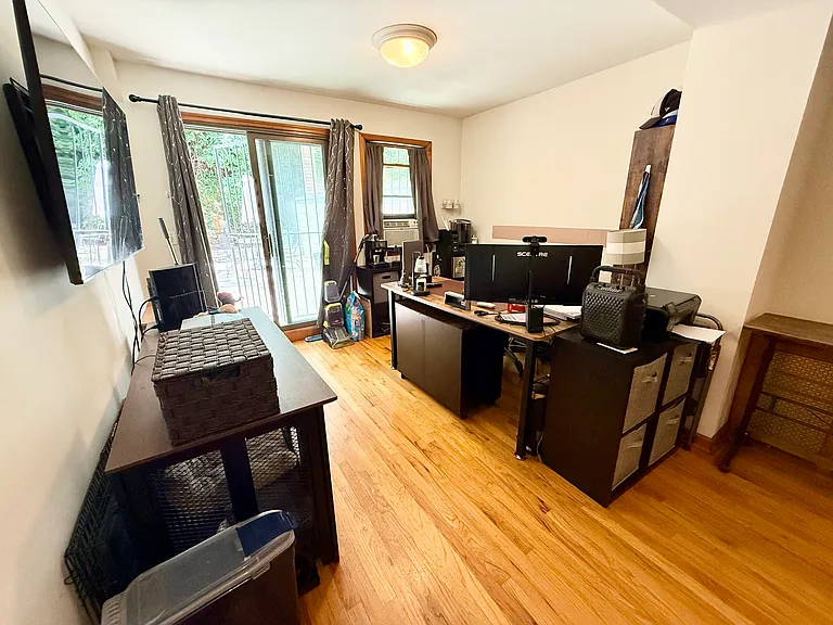 324 W 77th St #2 — Photo 5