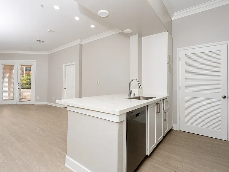 Paladia Luxury Apartments — Photo 87