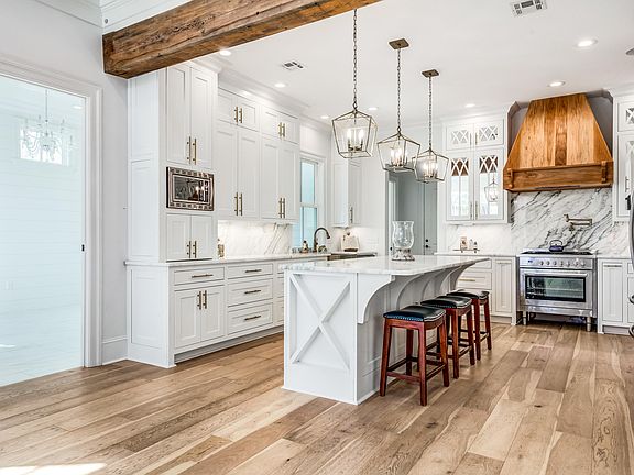 4th image of 207 Lambton Dr