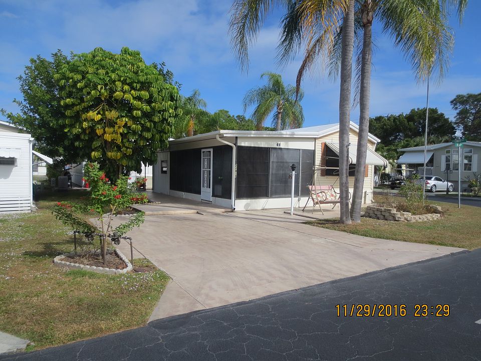 1st image of 24442 Lindy Ln