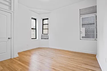 Rented by Pinnacle City Living