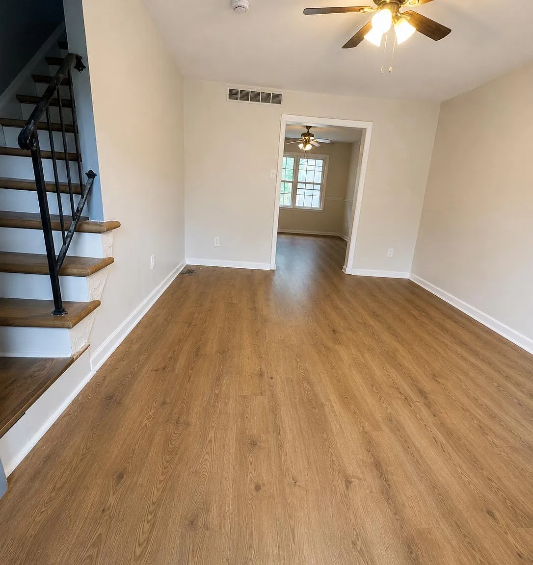 3 bed, 1.5 bath, 1206 sqft, $2,750 — Photo 3