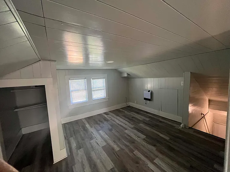 1607 Avenue I — Photo 15