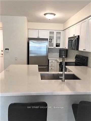 21 Hillcrest Ave #702 — Photo 8